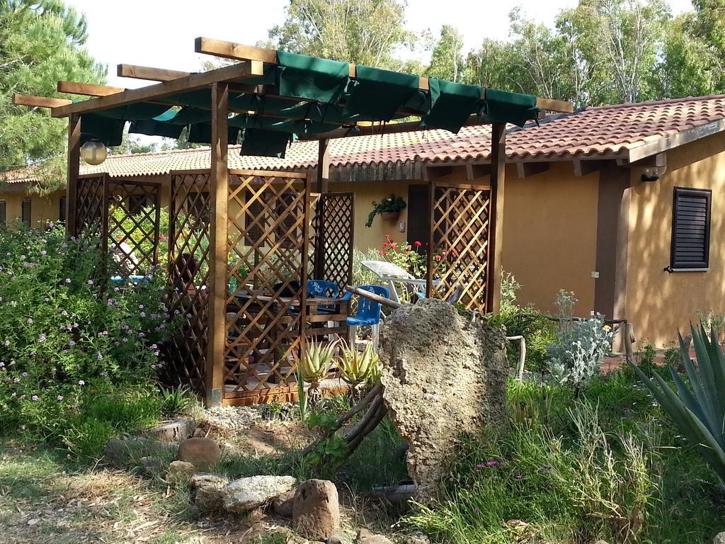 Tharros B&B San Giovanni di Sinis Exterior foto