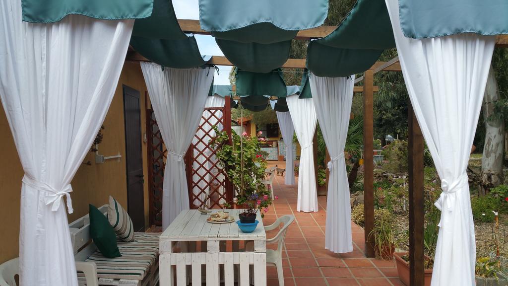 Tharros B&B San Giovanni di Sinis Exterior foto